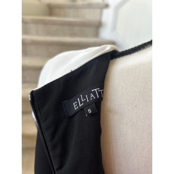 Elliatt Black & White Capulet Cape Sheath Mini Dress - Picture 5 of 9